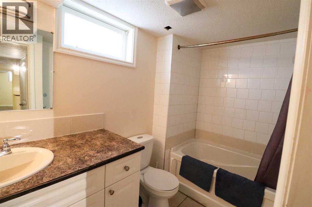 71 Laval Boulevard W Property Photo 34