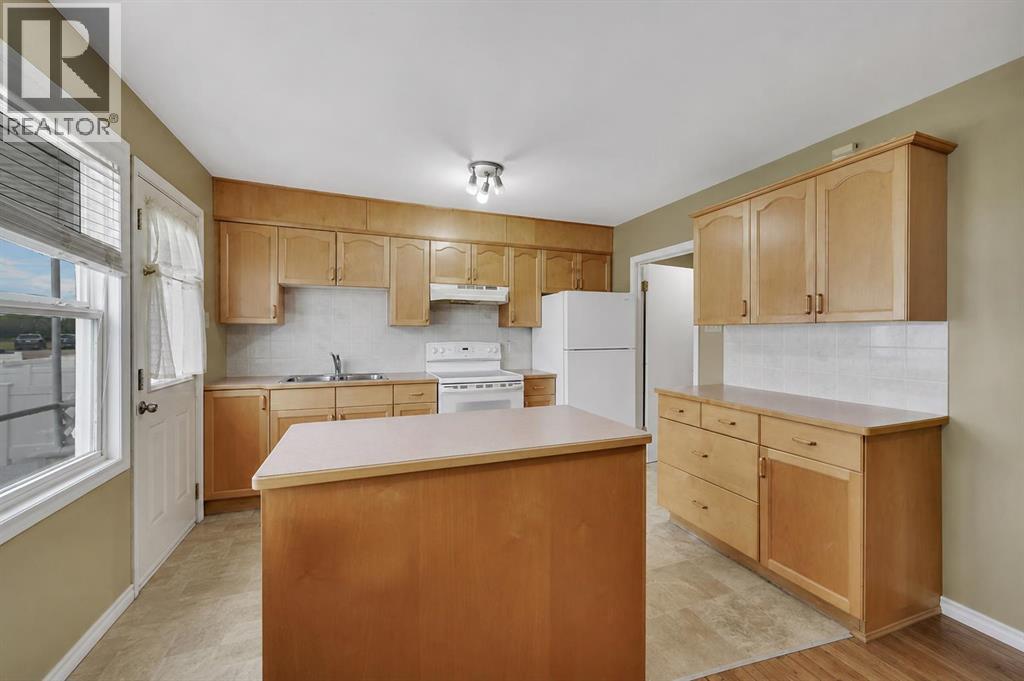 11 Poplar Crescent Property Photo 10