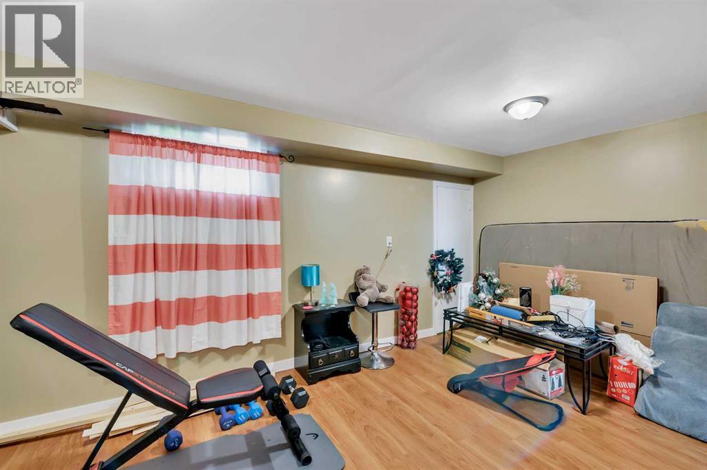 11 Poplar Crescent Property Photo 24