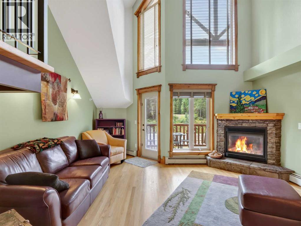 155 Crossbow Place Property Photo 2