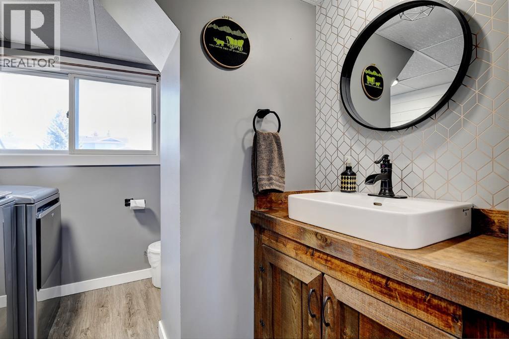 54 Avenue Property Photo 19
