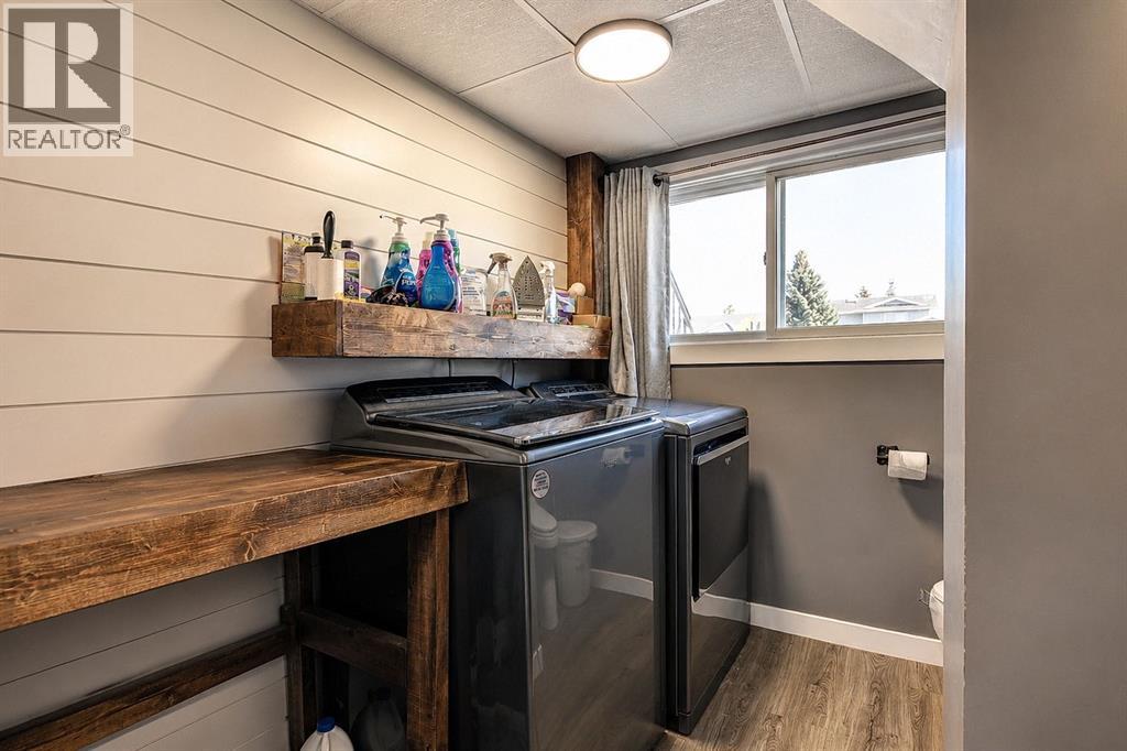 54 Avenue Property Photo 20