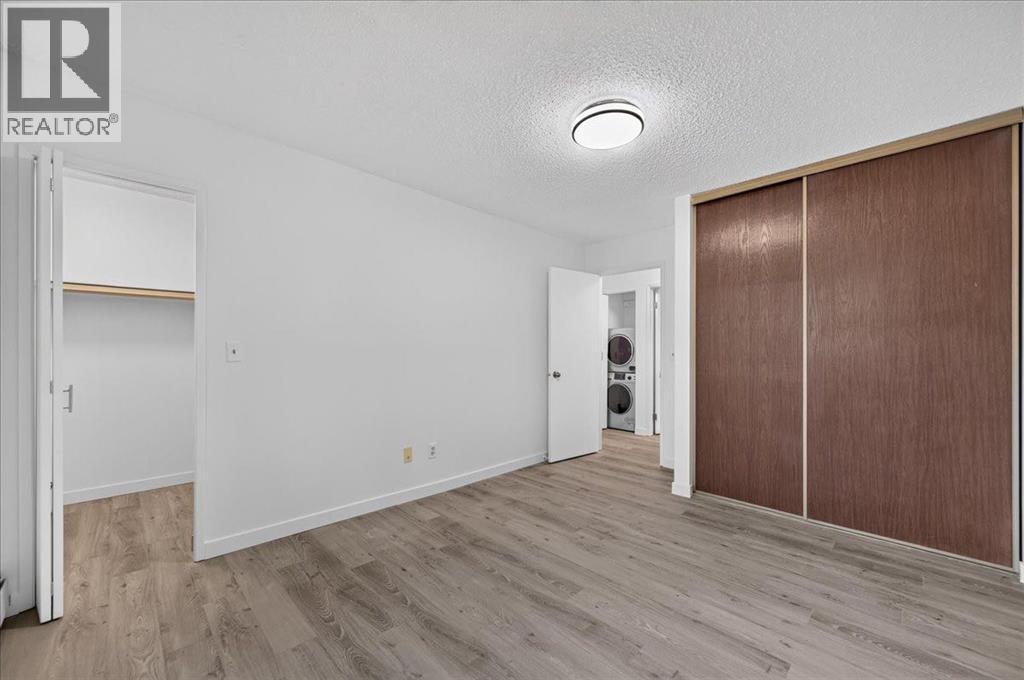 4001 49 Street Northwest Property Photo 27