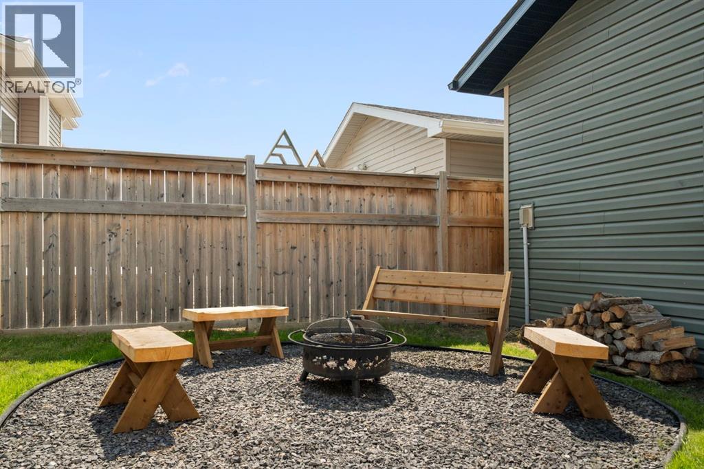 12 Fireside Burrow Property Photo 34