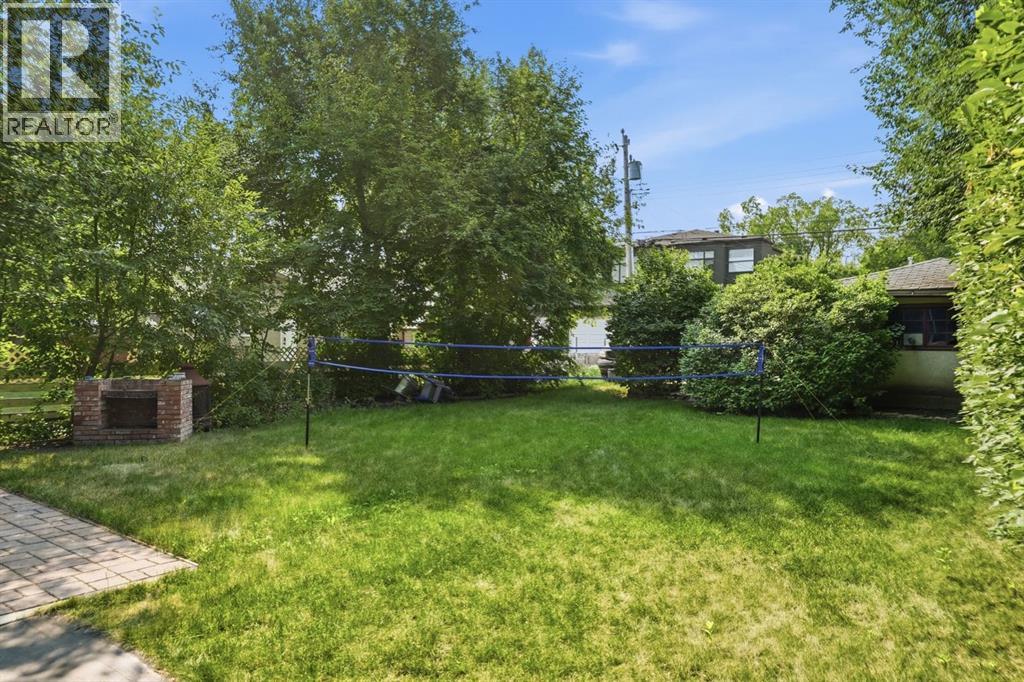 235 32 Avenue Nw Property Photo 3