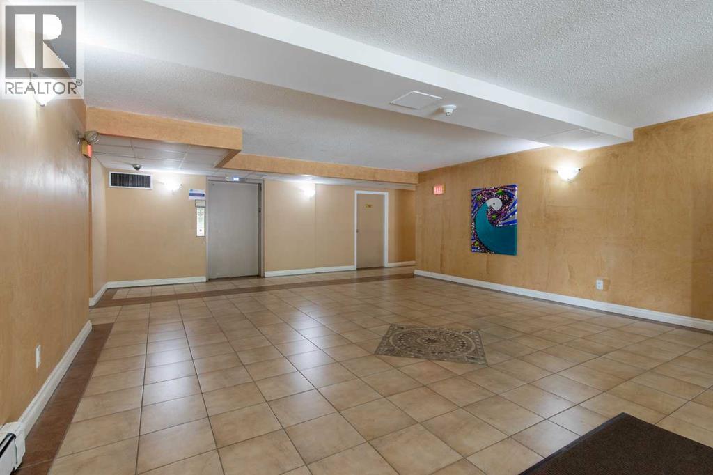 5 Berkeley Place West Property Photo 4