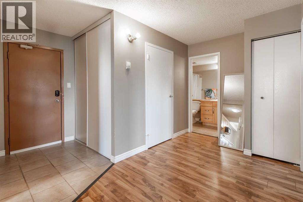 5 Berkeley Place West Property Photo 6