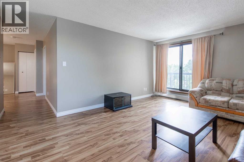 5 Berkeley Place West Property Photo 9