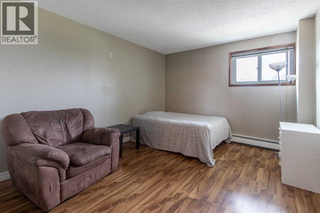 5 Berkeley Place West Property Photo 15