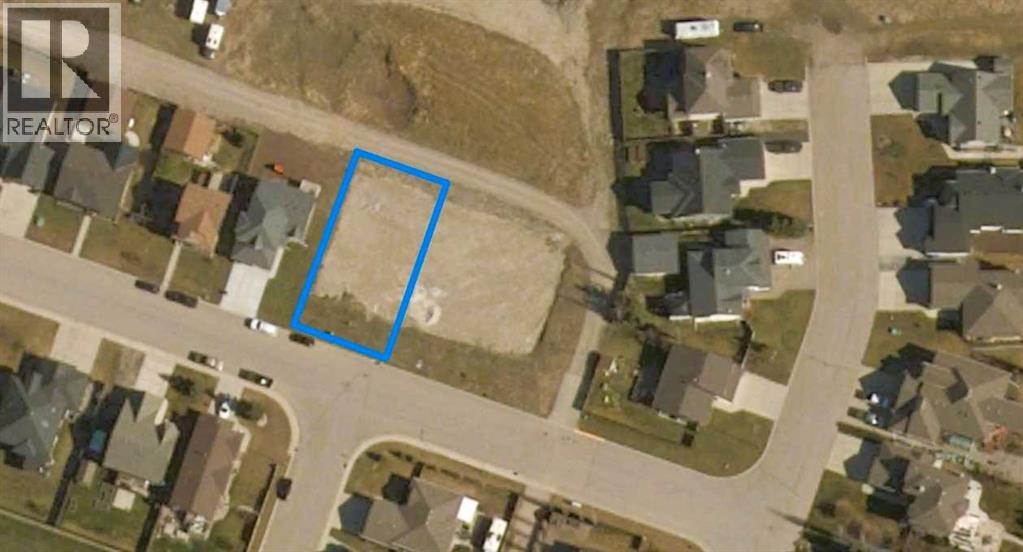 220 12 Avenue Ne Property Photo 1