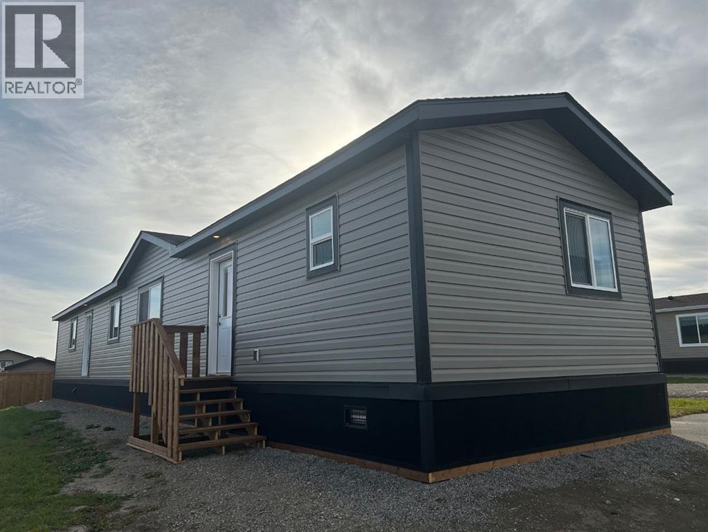 2050 Sunflower Crescent Property Photo 1