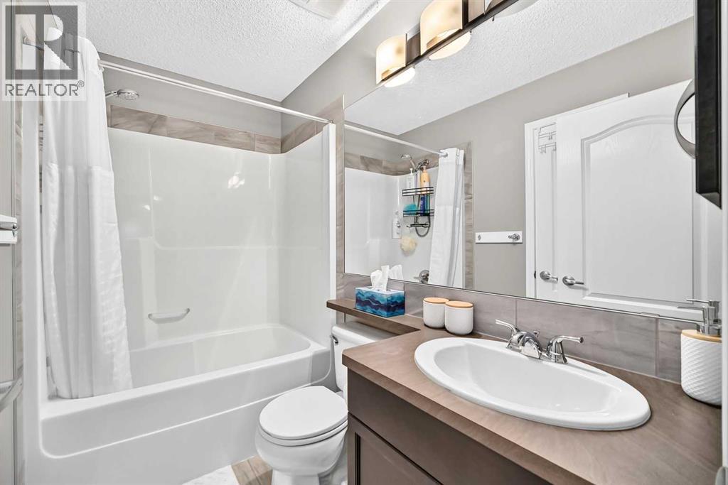 162 Cranford Common Se Property Photo 22