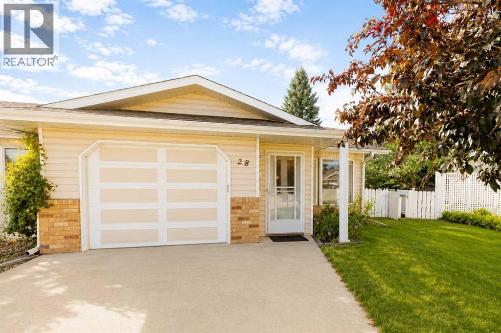 28 Dale Close Property Photo 1