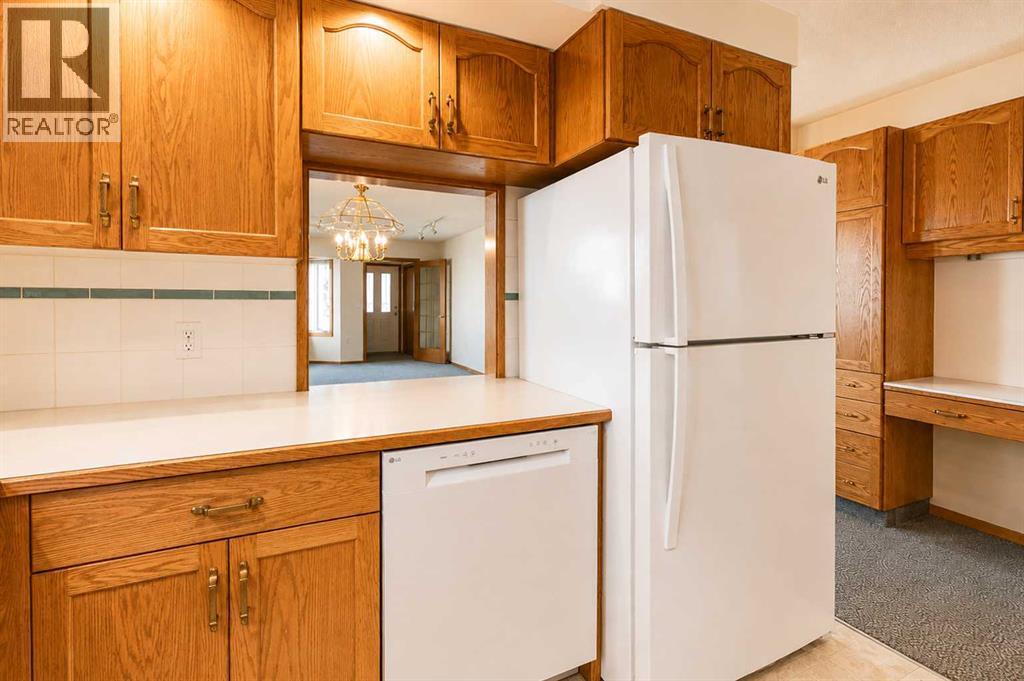28 Dale Close Property Photo 12