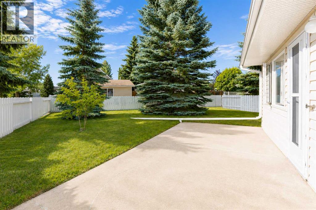 28 Dale Close Property Photo 17