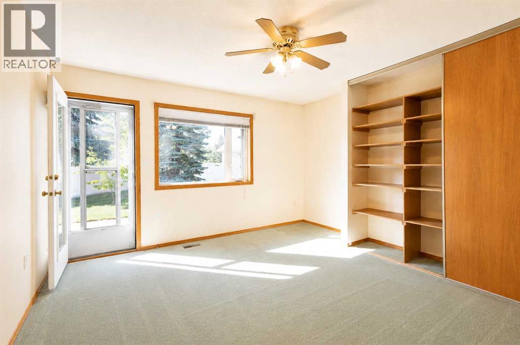 28 Dale Close Property Photo 19