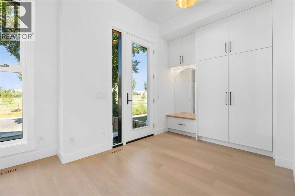 5014 22 Street Property Photo 1
