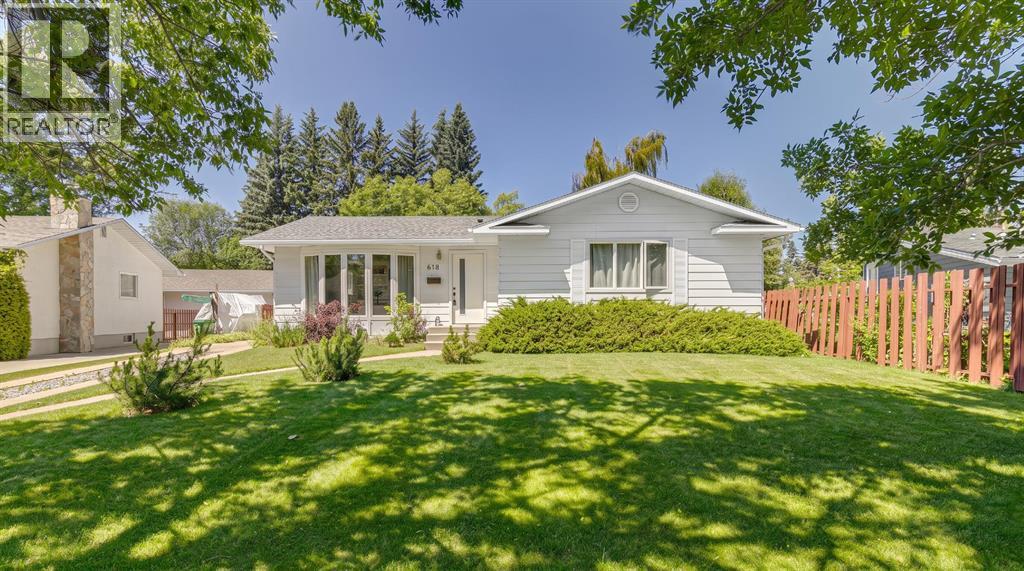 618 Oakhill Place Sw Property Photo 1