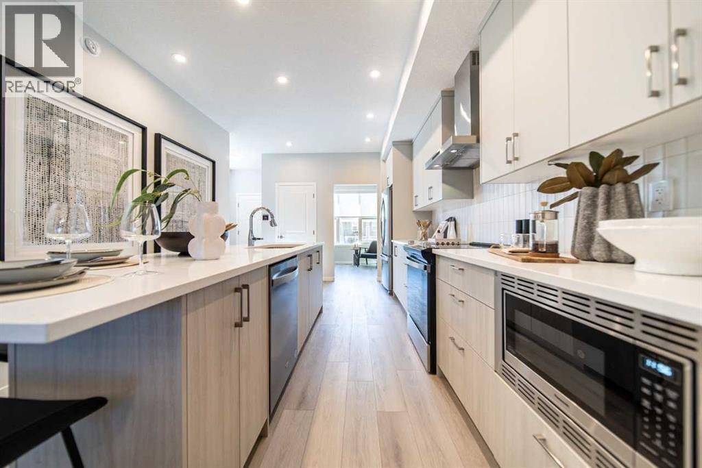 520 Tekarra Drive Nw Property Photo 3