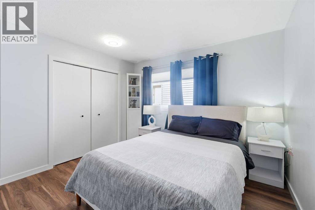 34 Woodside Close Nw Property Photo 19