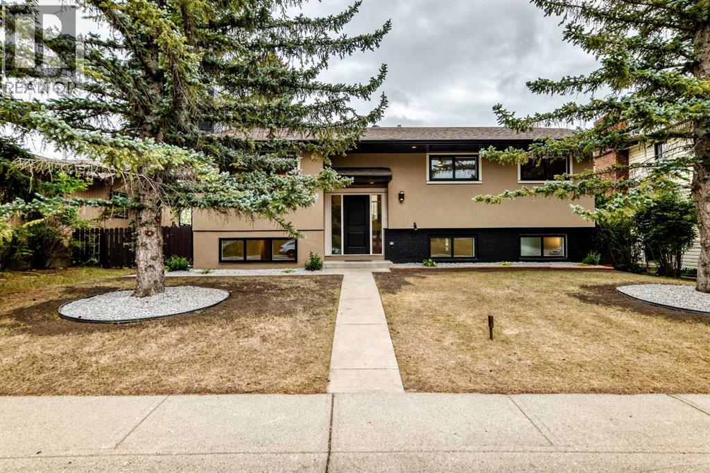 307 Silverthorn Way Nw Property Photo 1