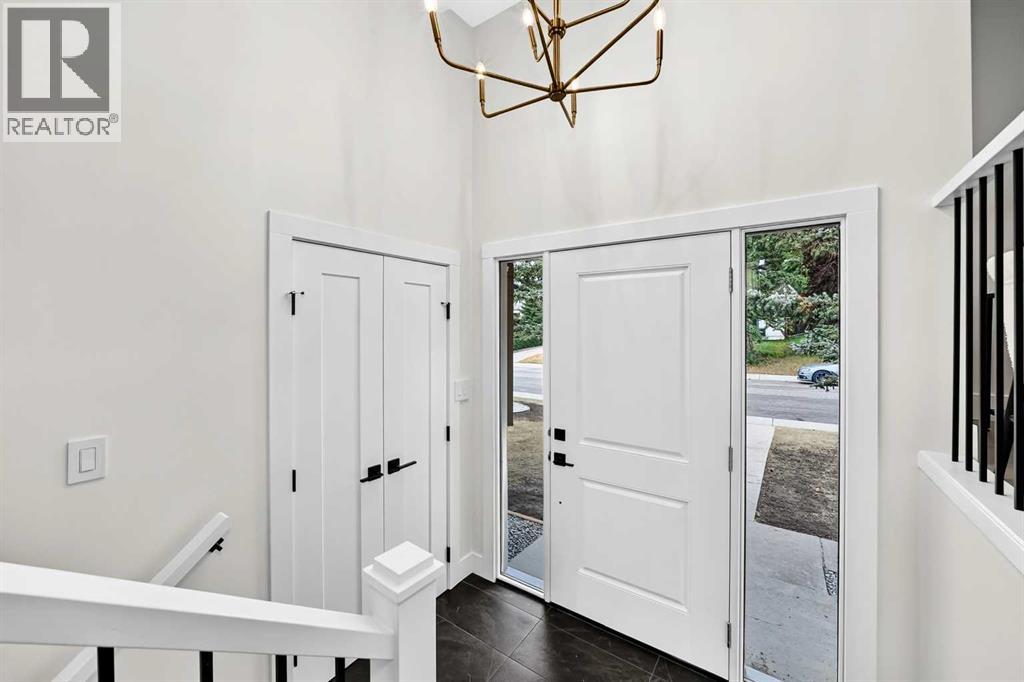 307 Silverthorn Way Nw Property Photo 4