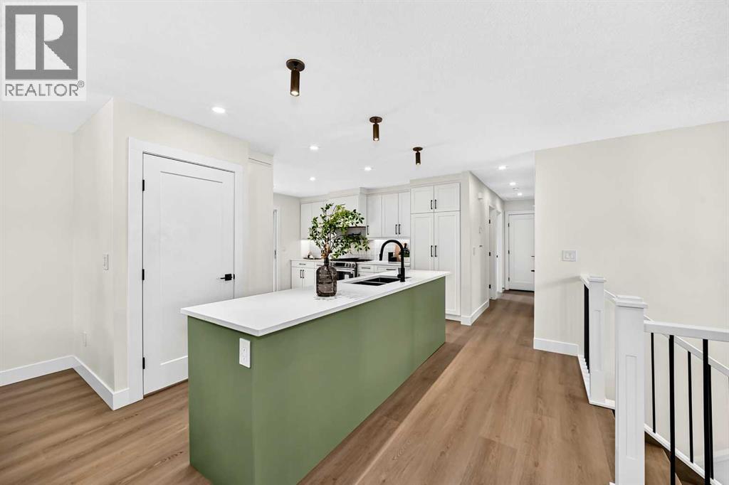 307 Silverthorn Way Nw Property Photo 5