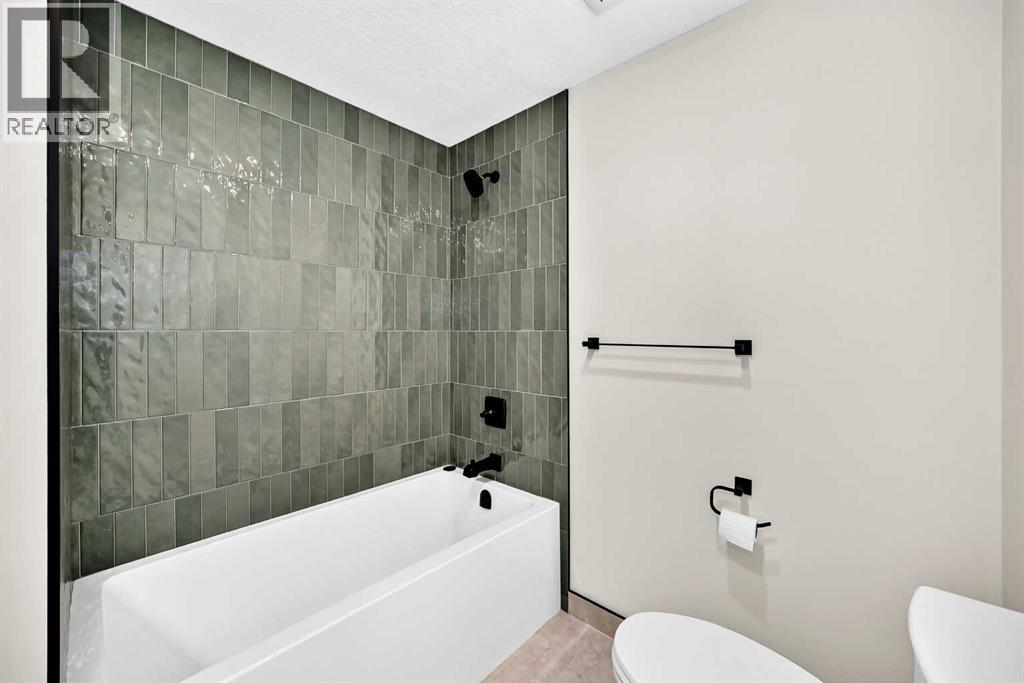 307 Silverthorn Way Nw Property Photo 40
