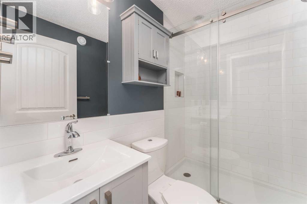 562 River Heights Crescent Property Photo 35