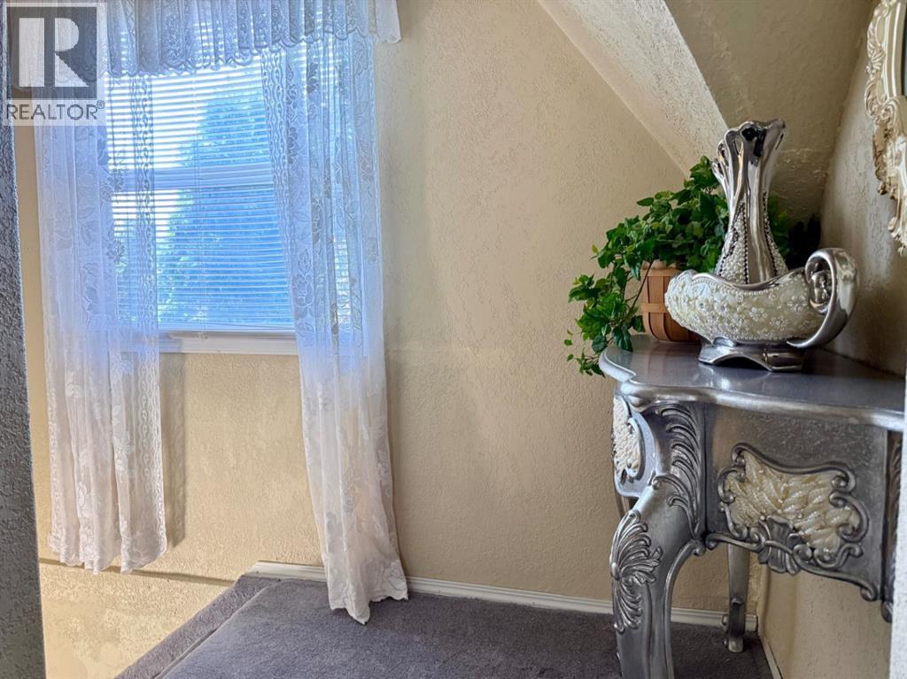 1037 4 Avenue Property Photo 29
