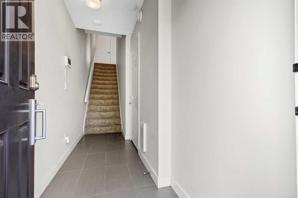 42 Sherwood Row Nw Property Photo 6