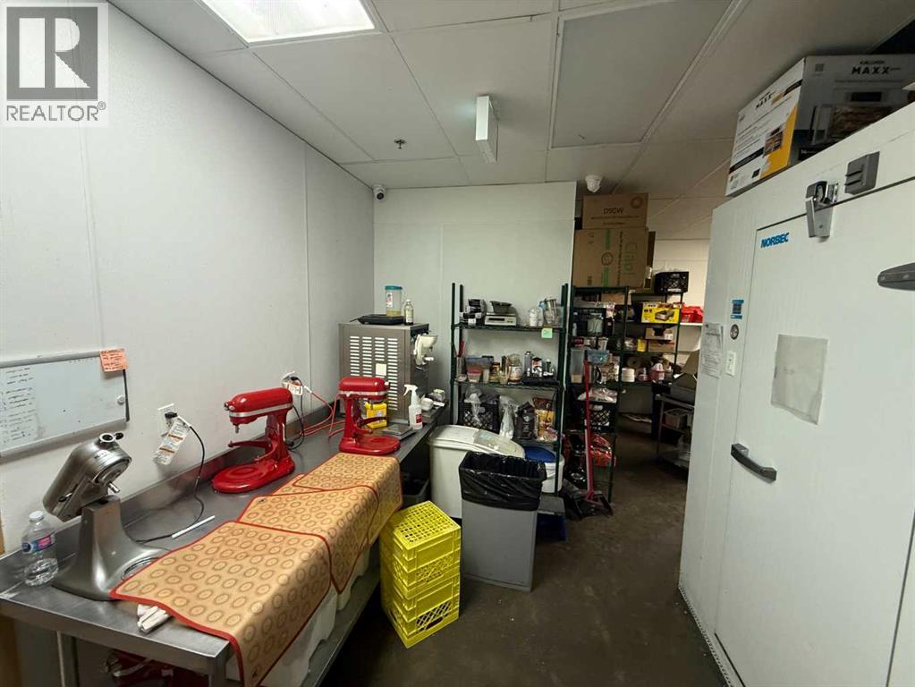 A2335118 Property Photo 3