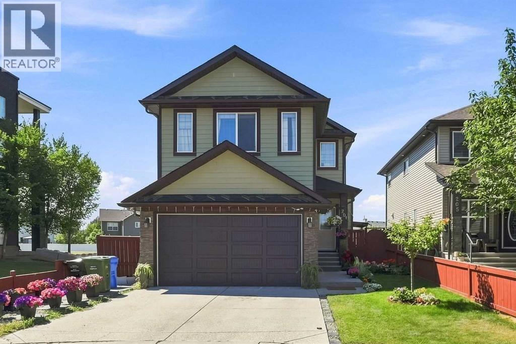 201 Saddlelake Drive Ne Property Photo 1