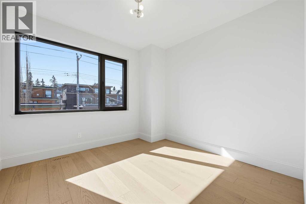 2025 27 Avenue Sw Property Photo 29