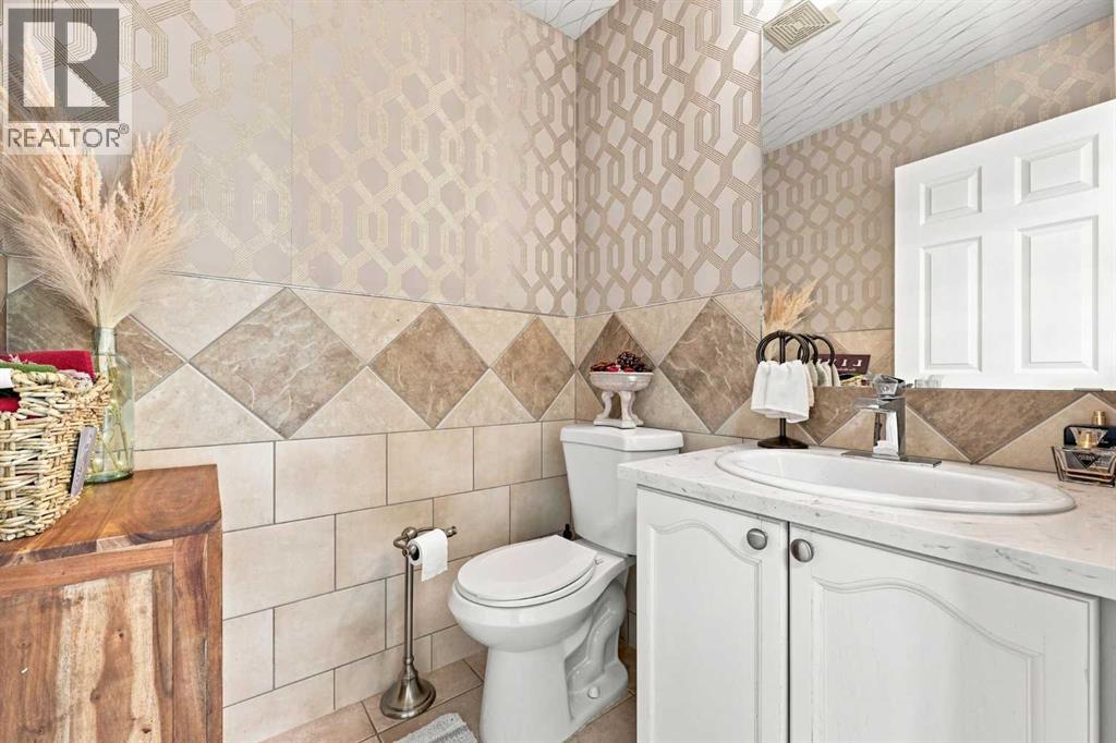 454 Millrise Square Sw Property Photo 7
