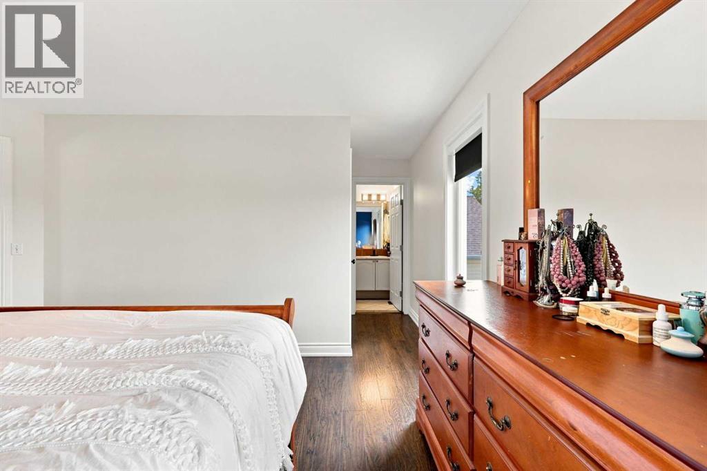 454 Millrise Square Sw Property Photo 23