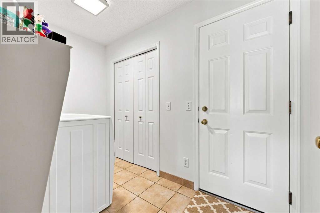 454 Millrise Square Sw Property Photo 33