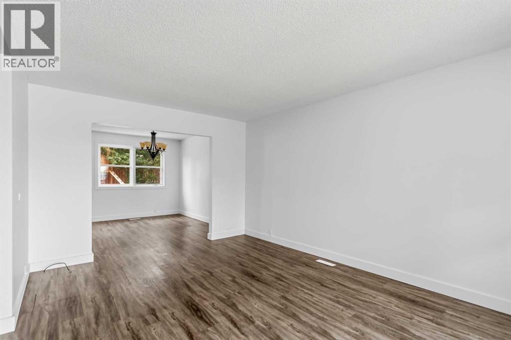 188 Windsor Drive Property Photo 3