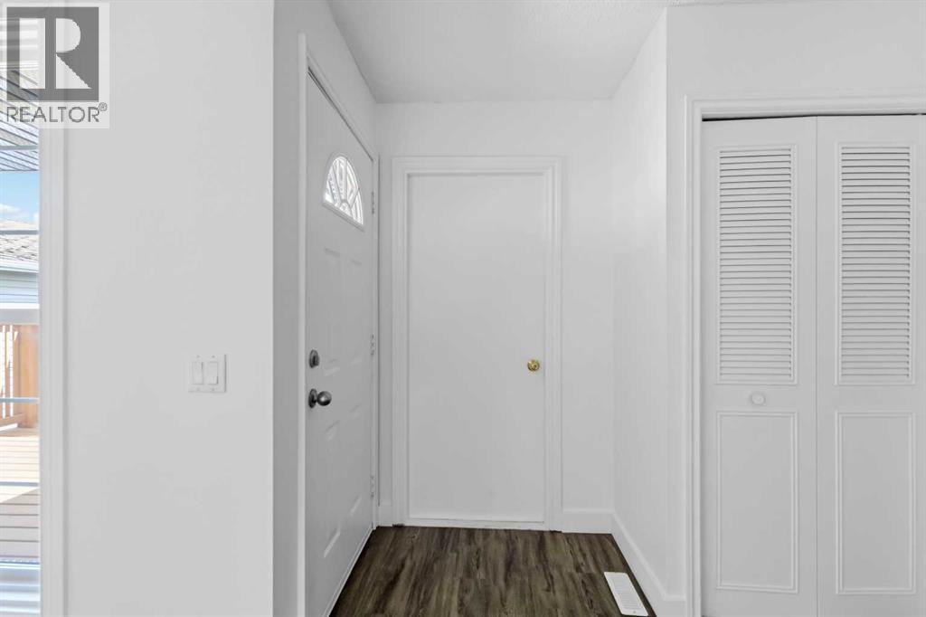 188 Windsor Drive Property Photo 4