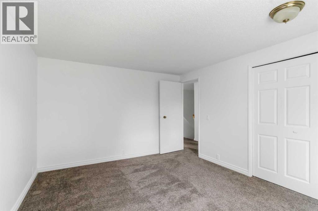 188 Windsor Drive Property Photo 12