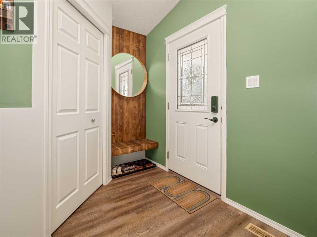 159 Aberdeen Road W Property Photo 3
