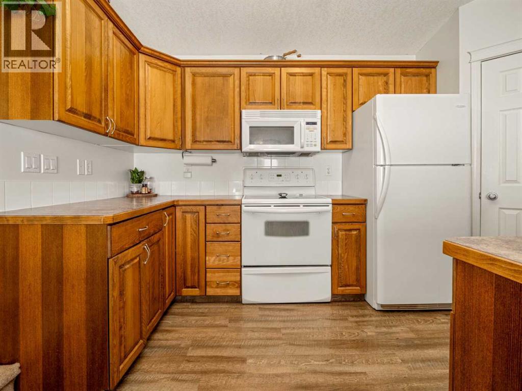 159 Aberdeen Road W Property Photo 13
