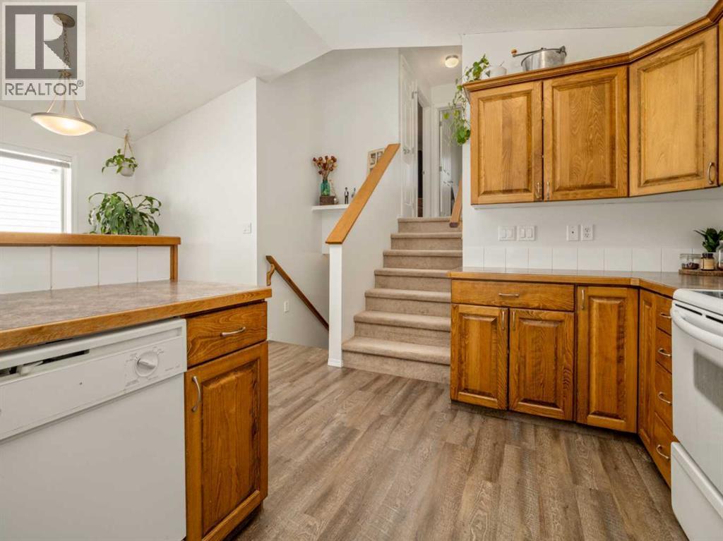 159 Aberdeen Road W Property Photo 15