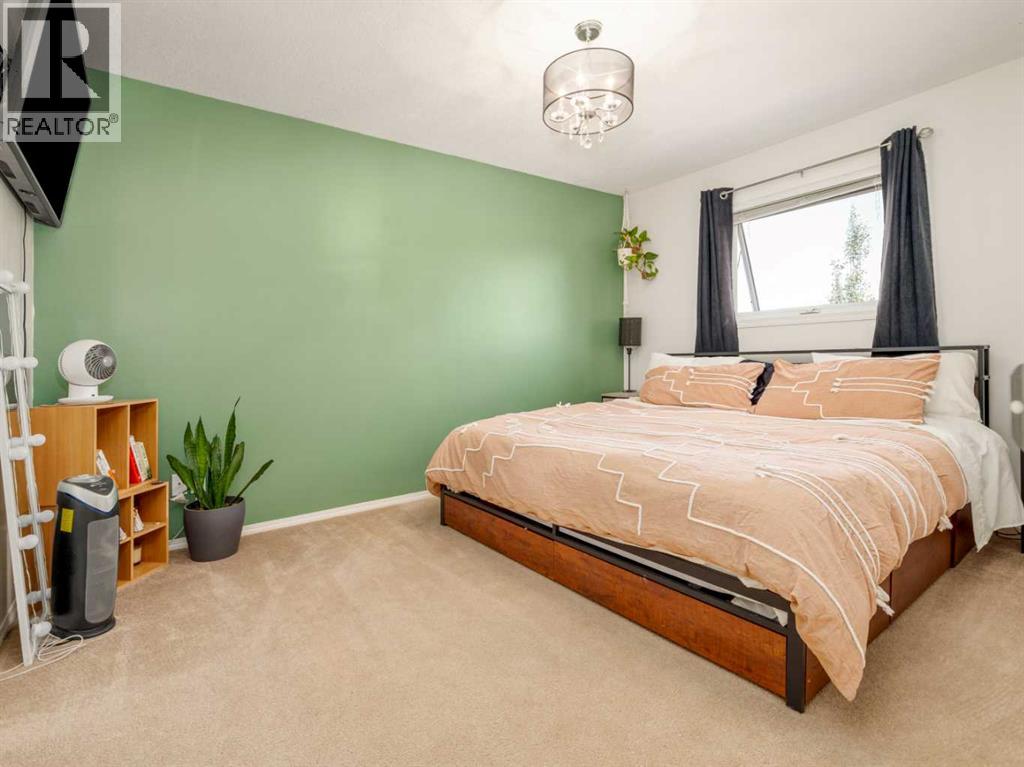 159 Aberdeen Road W Property Photo 19