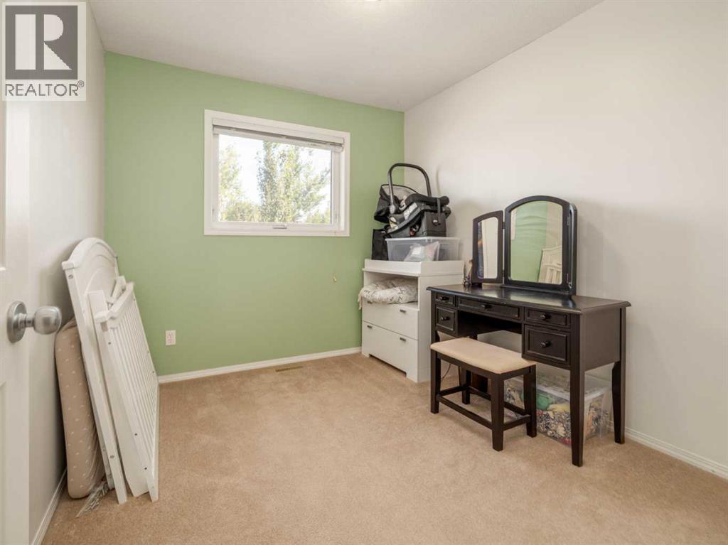 159 Aberdeen Road W Property Photo 22