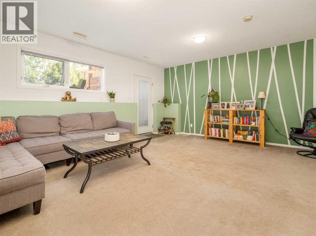 159 Aberdeen Road W Property Photo 27