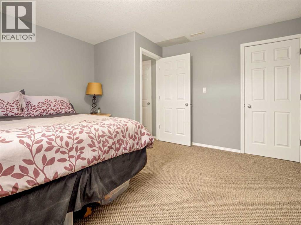 159 Aberdeen Road W Property Photo 32