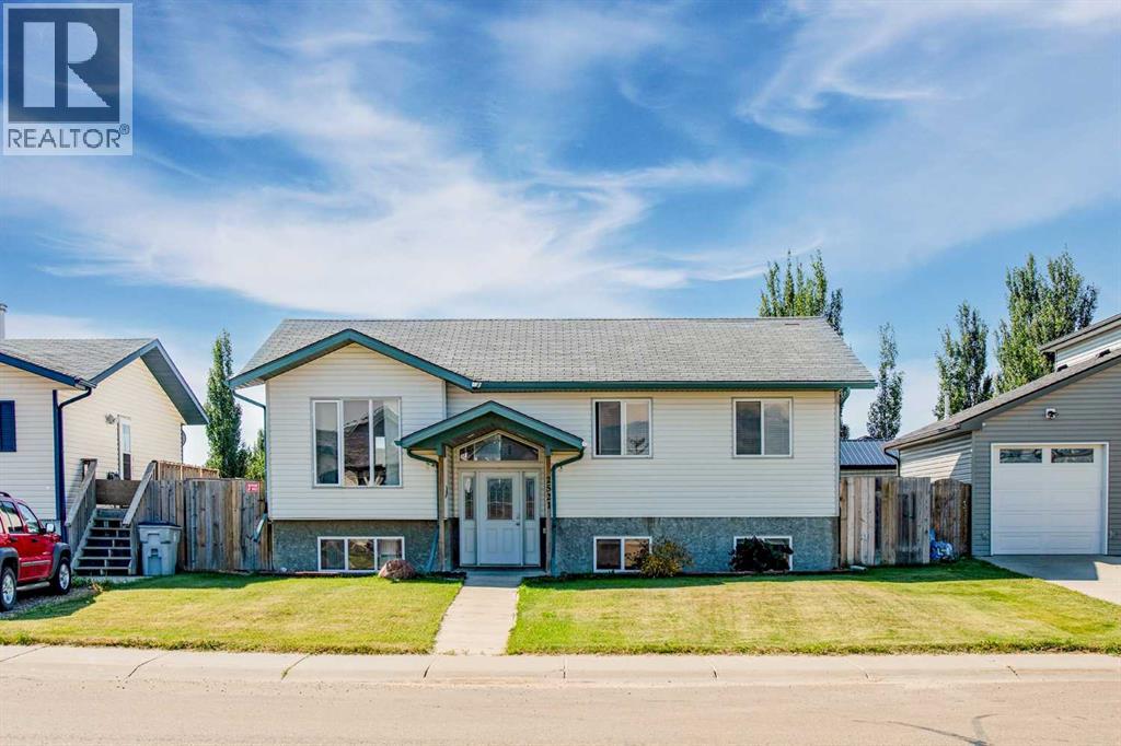 2521 11 Avenue Property Photo 1