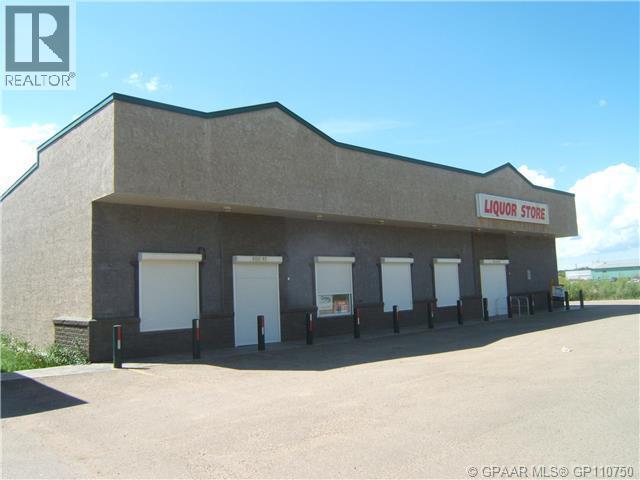 5113 53 Avenue Property Photo 1