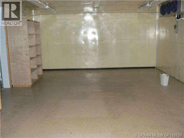 5113 53 Avenue Property Photo 6